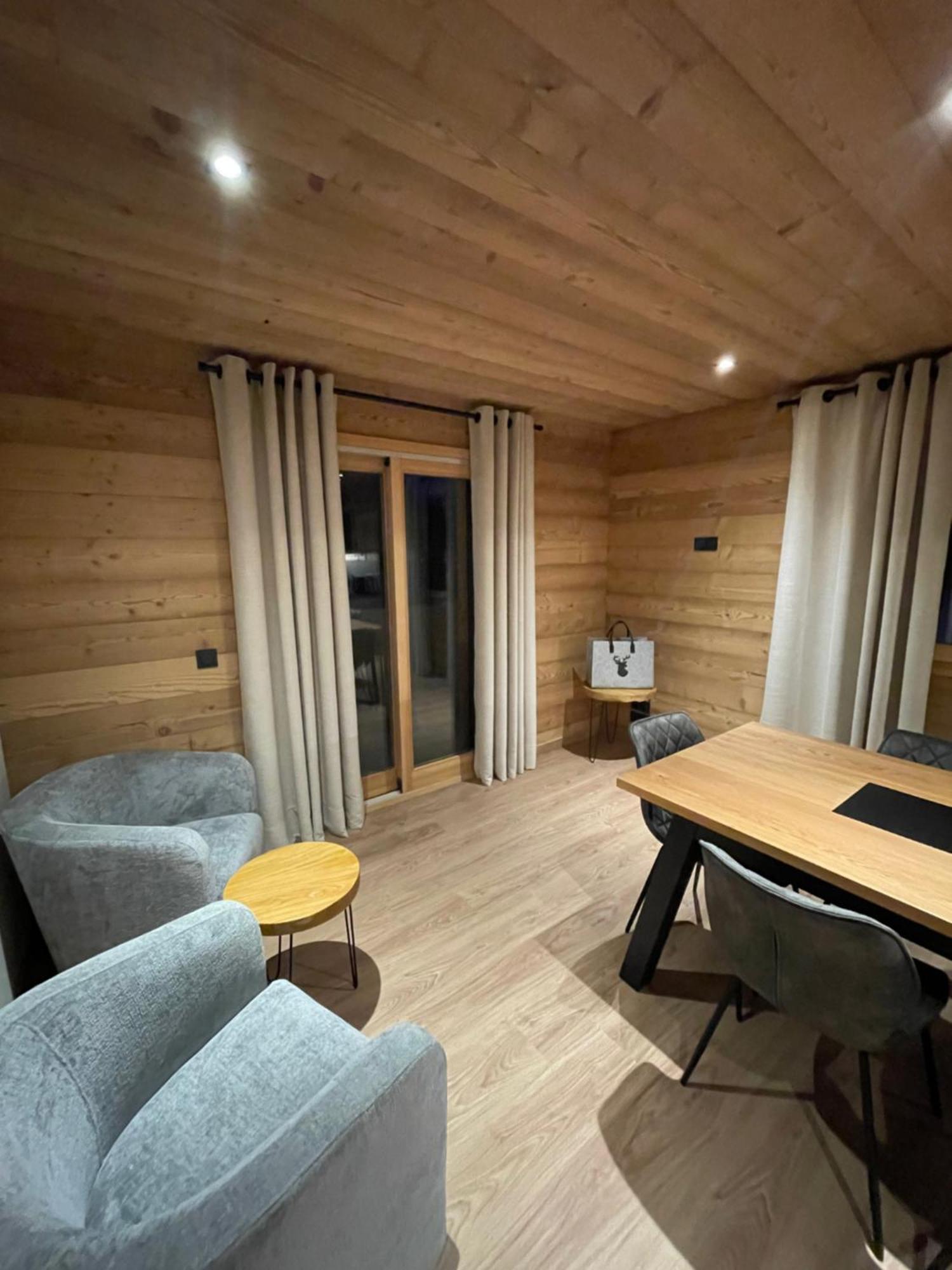 Aravis Locations Apartment เลอกรองด์บอร์นอง ภายนอก รูปภาพ